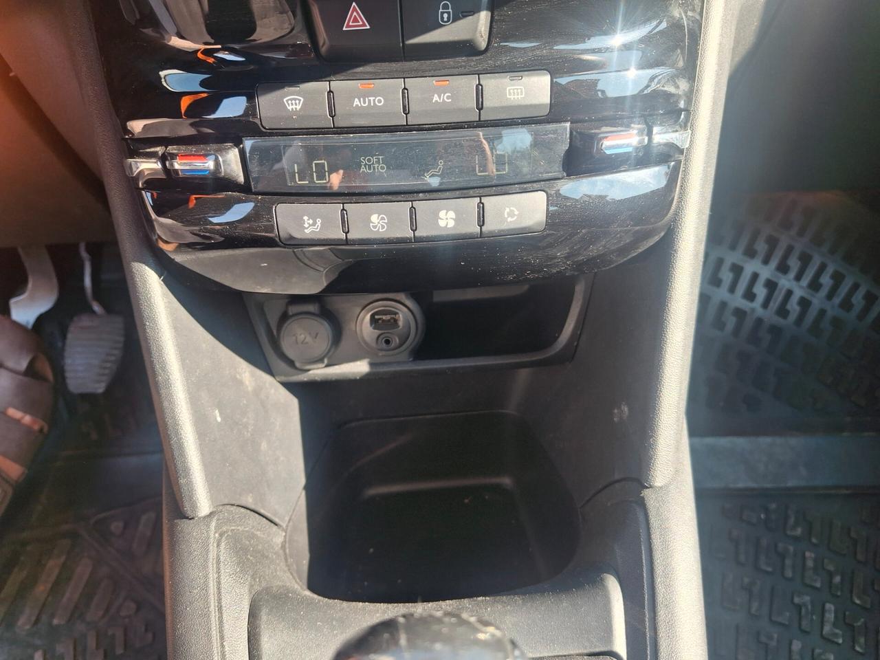 Peugeot 208 BlueHDi 75 5 porte Allure Neopatentati