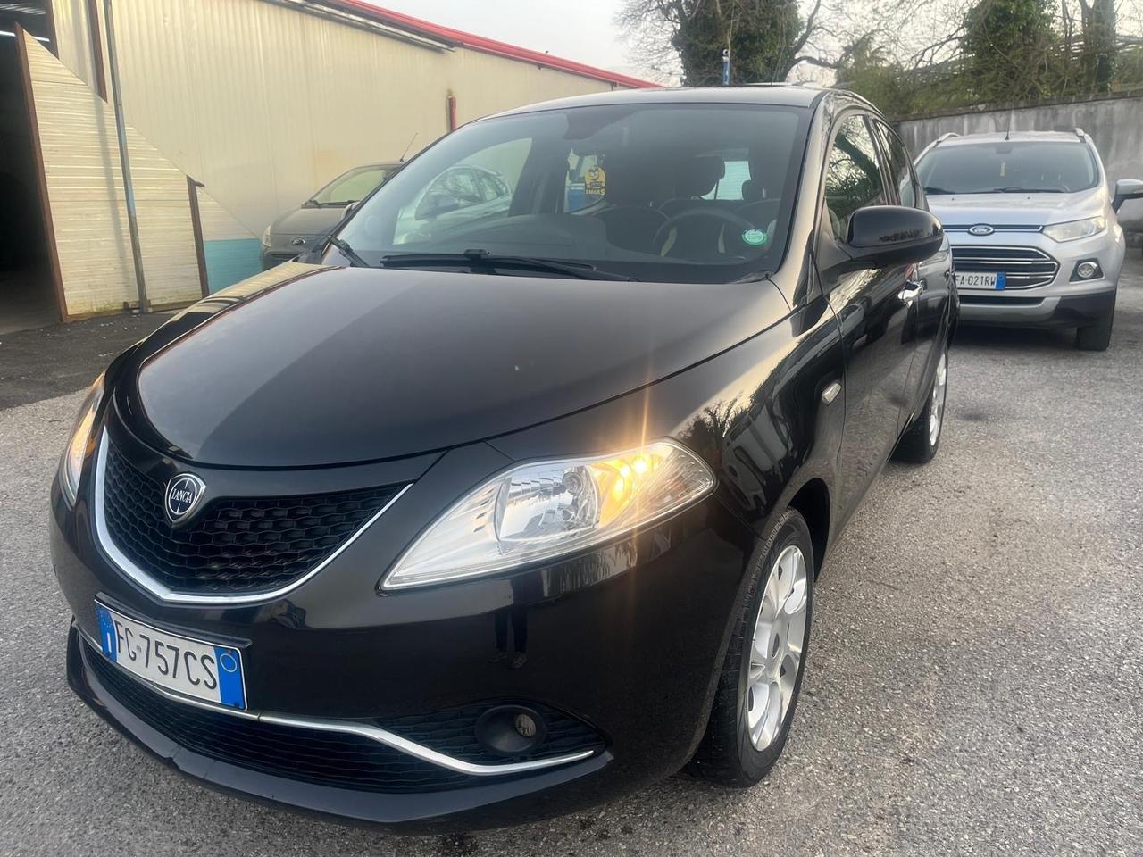 Lancia ypsilon-1.2 benz-full-11/2016