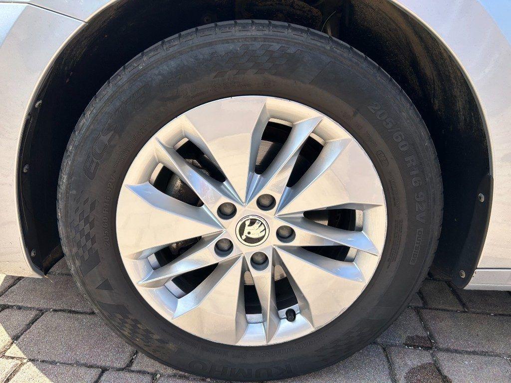 Skoda Octavia 1.5 G-TEC DSG Wagon Ambition