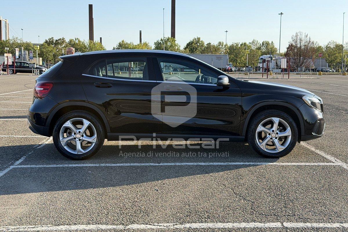MERCEDES GLA 200 d Executive