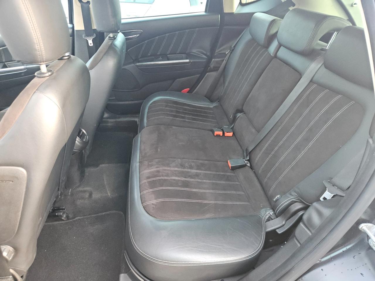 Lancia Delta 1.9 MJT Twinturbo DPF Gold