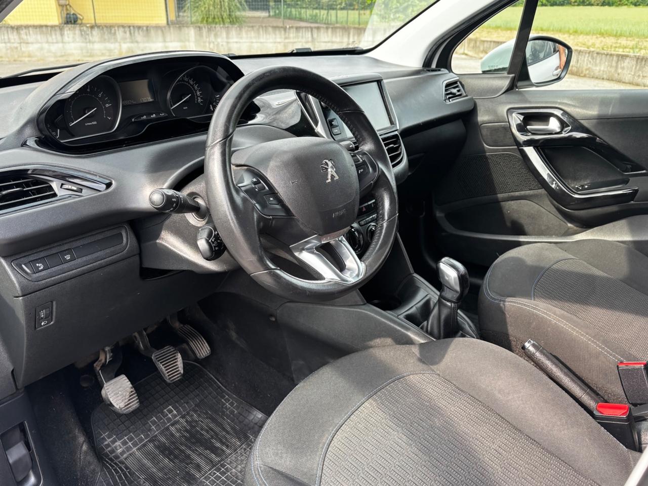 Peugeot 208 PureTech 82 Stop&Start 5 porte Signature