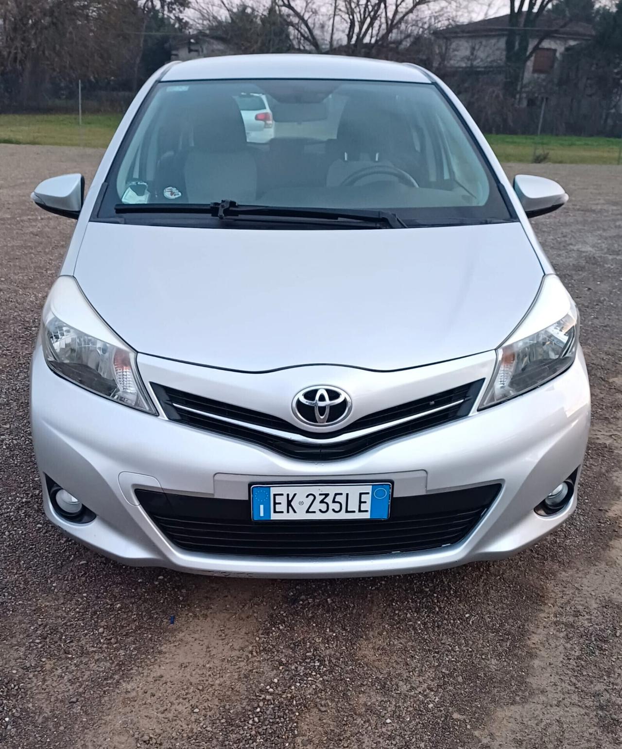 Toyota Yaris 1.3 5 porte Lounge