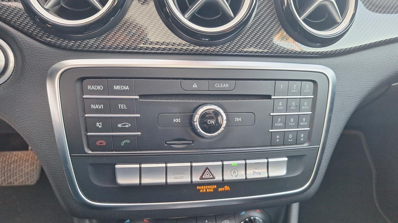 Mercedes-benz GLA 200 d Automatic Premium