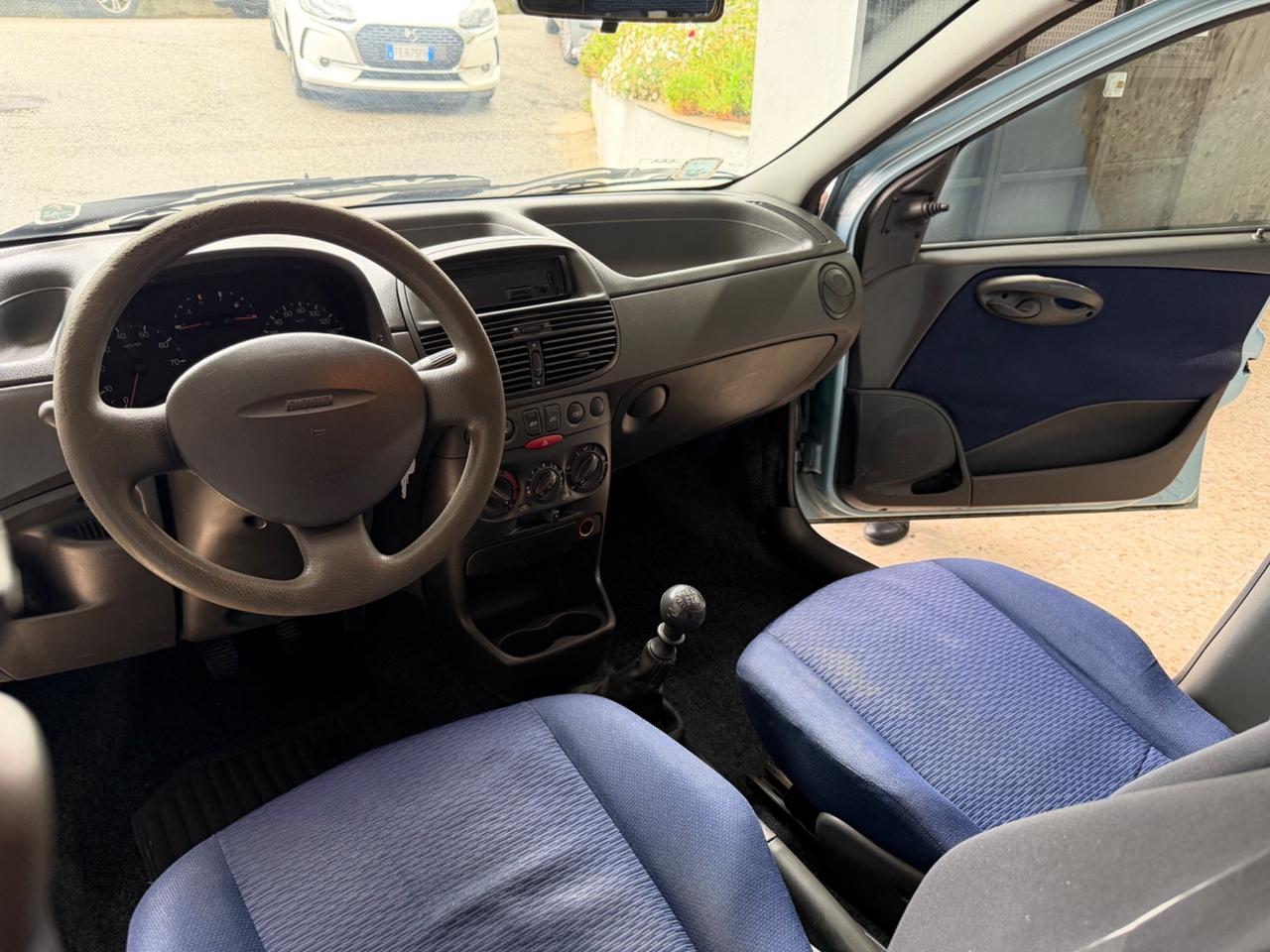 Fiat Punto 1.2i cat 5 porte