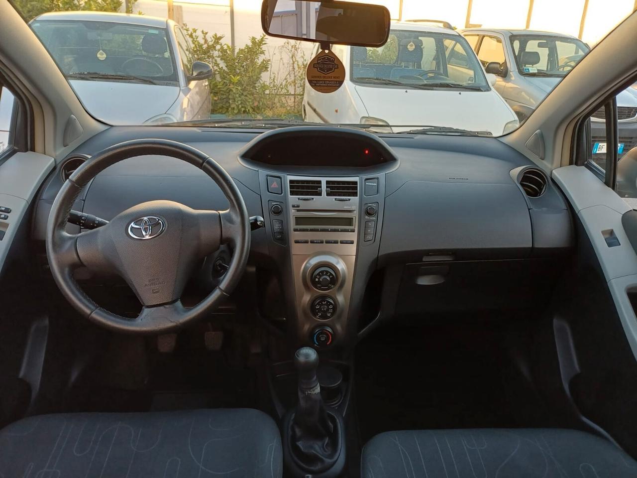 Toyota Yaris 1.0 5 porte PERFETTA - 2010