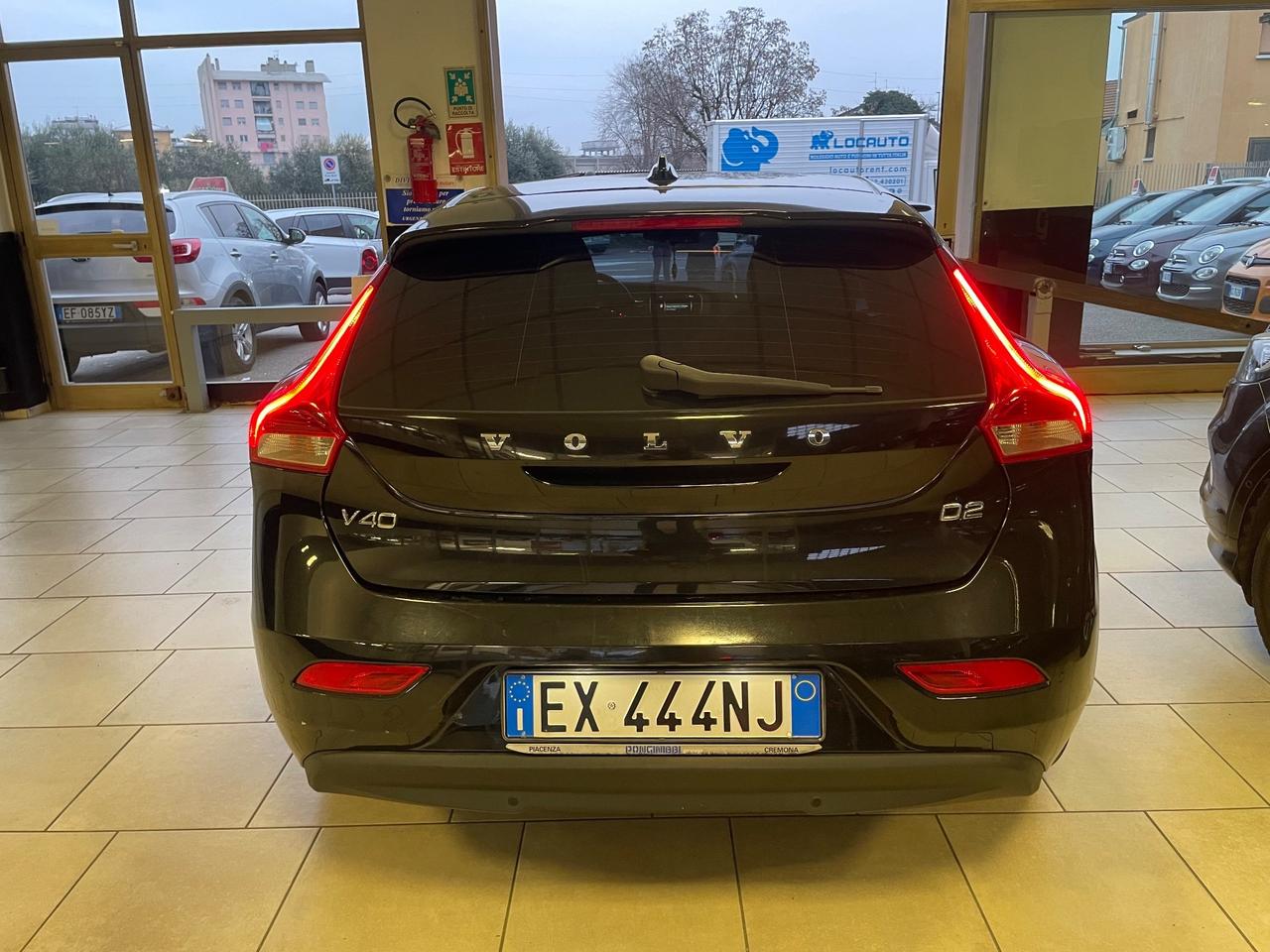 Volvo V40 D2 1.6 Momentum - Nessun vincolo -