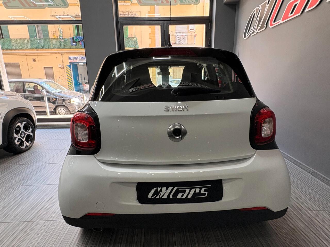 smart forFour 1.0 Twinamic Automatica 71cv Passion ITALIANA