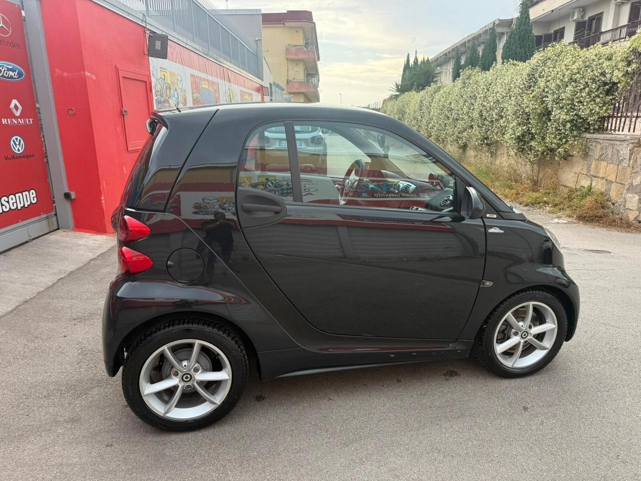 Smart ForTwo 1.0 71cv MHD coupé - 2012