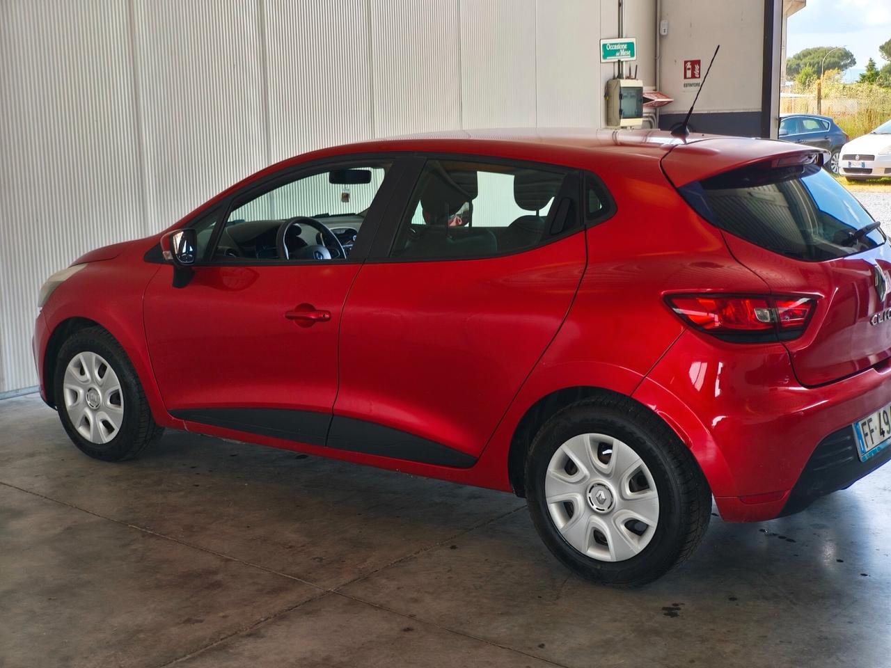 Renault Clio 1.2 75CV 5 porte Intens