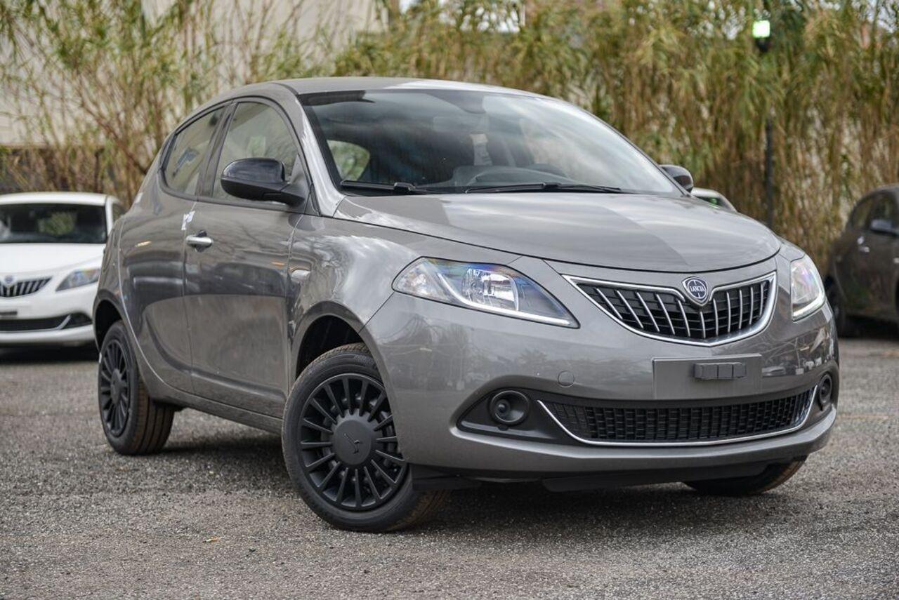 LANCIA Ypsilon III 2021 - Ypsilon 1.0 firefly hybrid Silver s&s 70cv