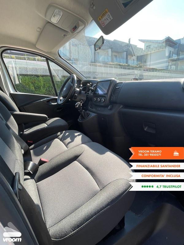 RENAULT Trafic 2.0 dCi 120CV DISABILI