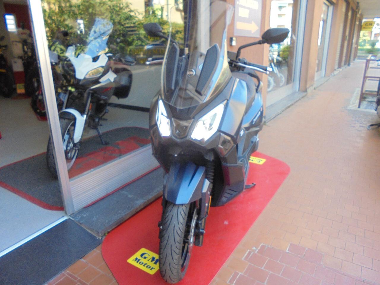 Sym Joymax 300 ABS + TCS