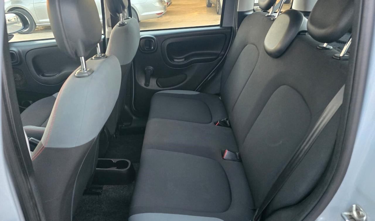 Fiat Panda 1.2 Lounge - PARI AL NUOVO -