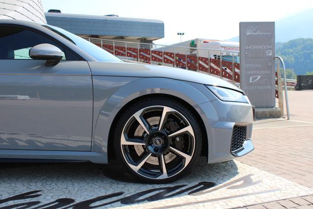 AUDI TT RS Coupé 2.5TFSI quattro SCARICO-MATRIX