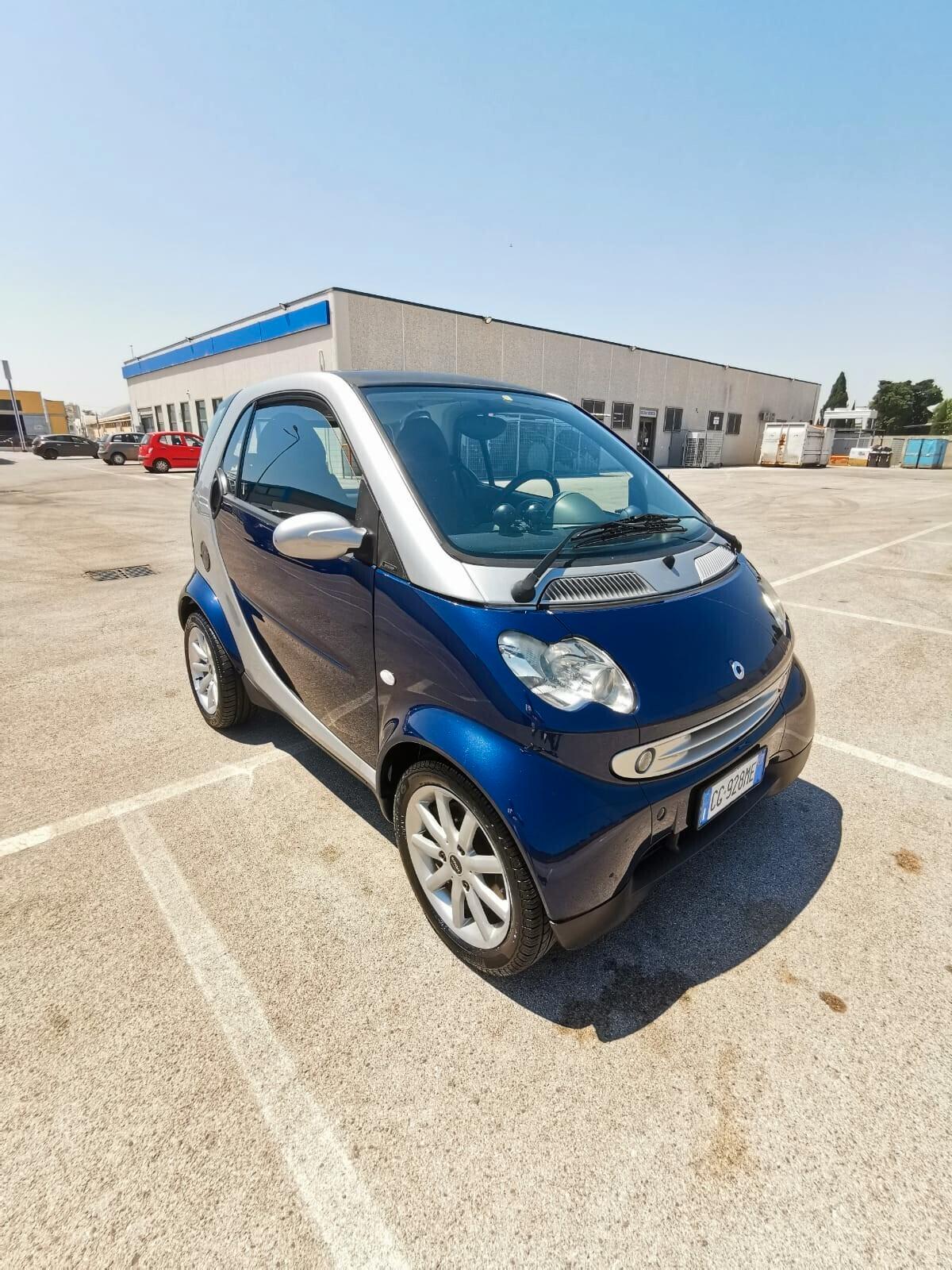 Smart ForTwo 700 coupé passion (45 kW)