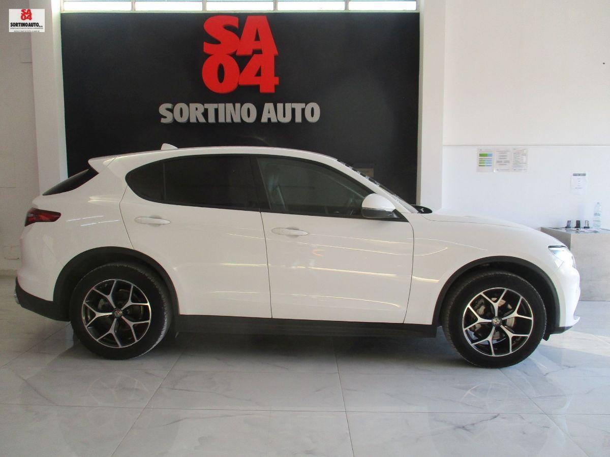 A.R.Stelvio 2.2 T.diesel 210cv AT8 Q4 Exec.-2018 FULL