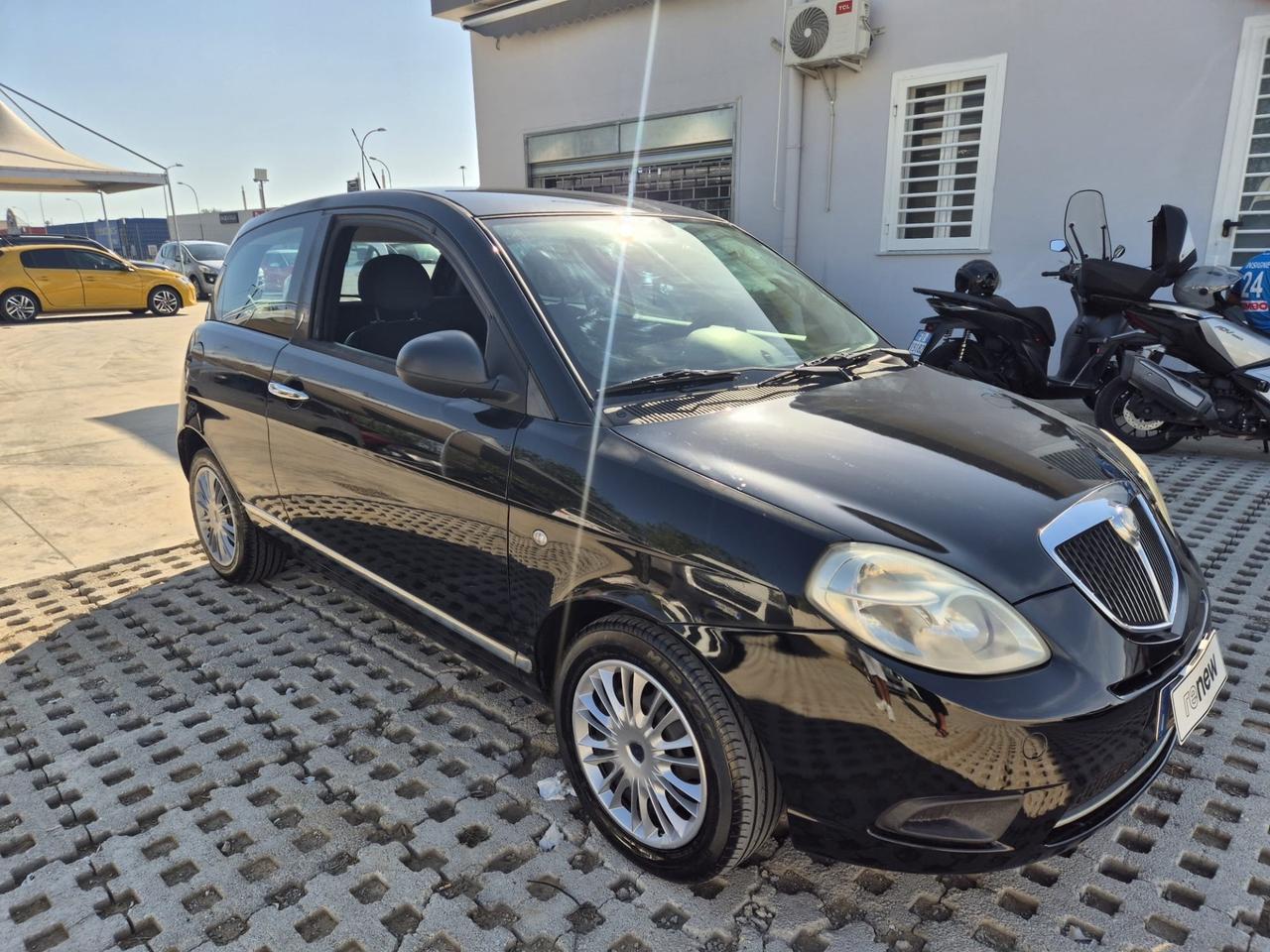 Lancia Ypsilon 1.2 Elle