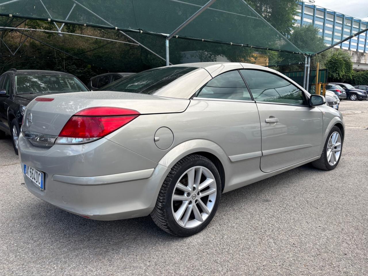 Opel Astra TwinTop 1.6 16V Cosmo CABRIO