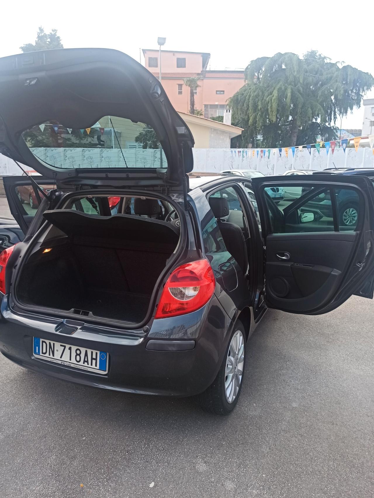 Renault Clio Storia 1.2 75 cv 5 porte Dynamique