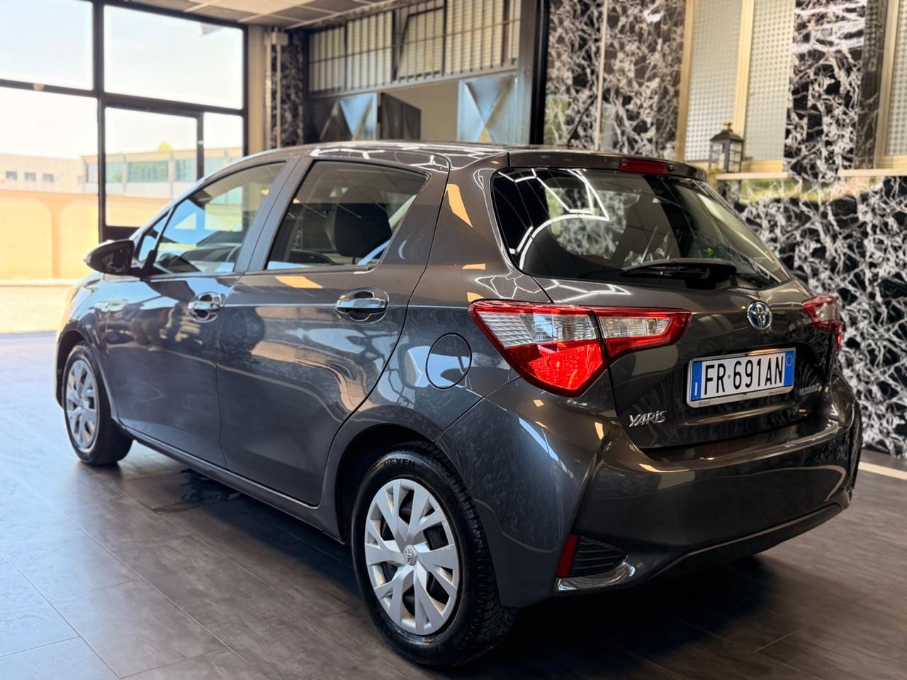 Toyota Yaris 1.5 Hybrid 5 porte Team