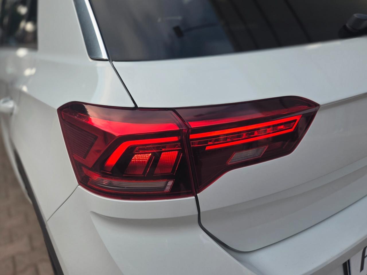 Volkswagen T-Roc 2.0 TDI 116 CV R-Line