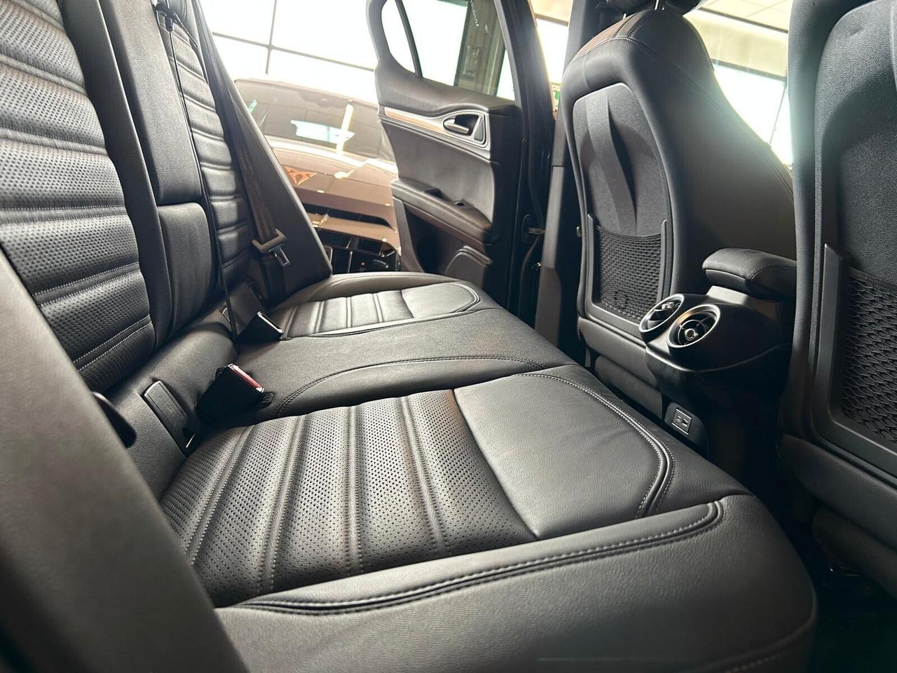 Alfa Romeo Stelvio VELOCE 2.2 Turbodiesel 210 CV AT8 Q4 SPOTICAR