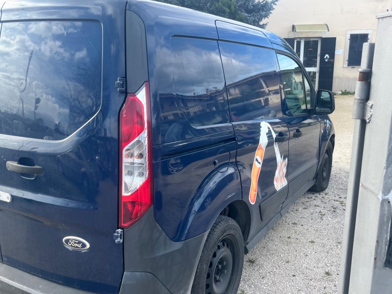 Ford Tourneo Courier 1.5 TDCI 75 CV Plus