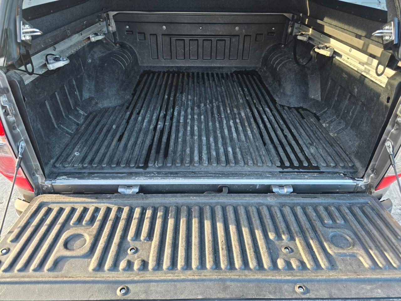 Nissan Navara 2.3 dCi 190cv