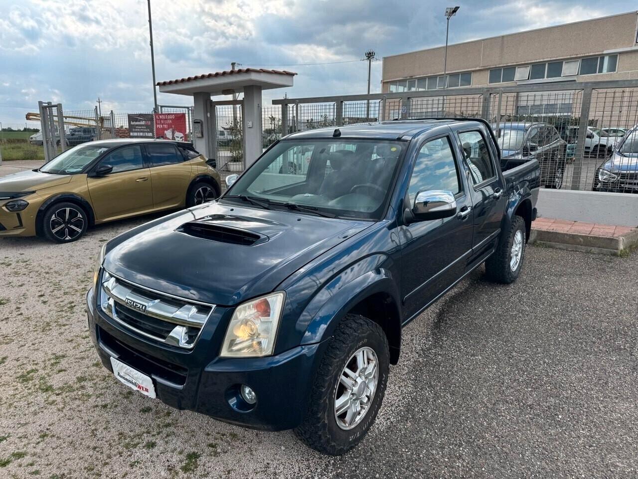Isuzu D-Max 3.0 TD cat Space Cab 4WD Pick-up LS EU4