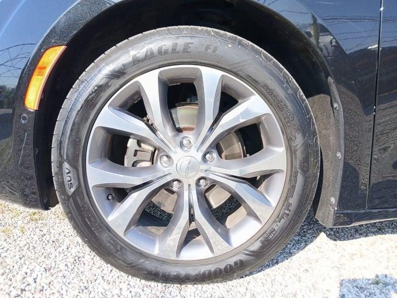 Chrysler Pacifica 3.6L V6 Limited 7 posti