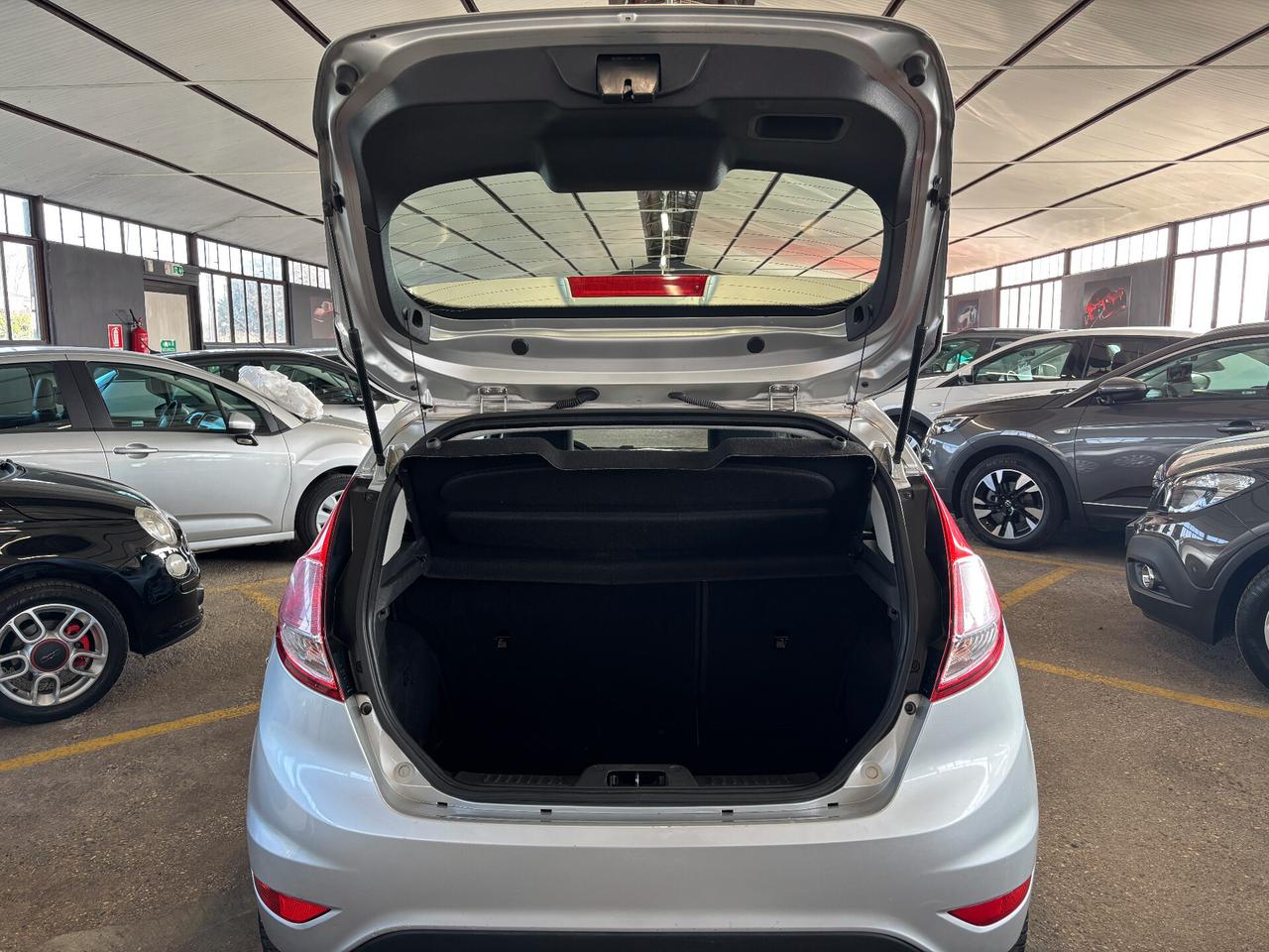 Ford Fiesta 1.2 44KW 60CV 5 porte Business NEOPATENTATO