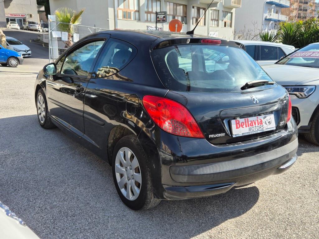 Peugeot 207 1.4 HDi 70CV 3porte