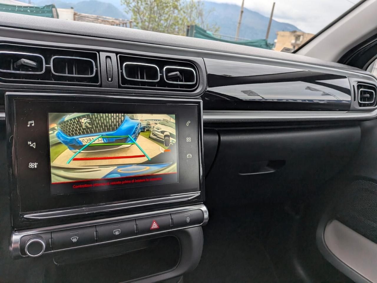 Citroen C3 PureTech 82 GPL Casa madre Shine