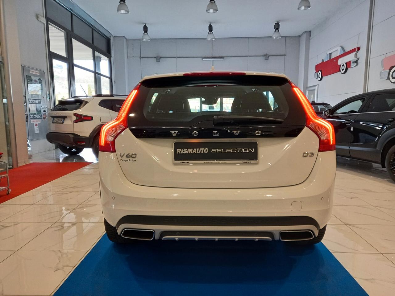 Volvo V60 Cross Country UNICO PROP