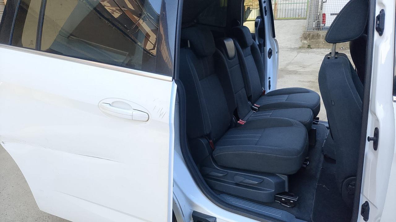 Ford C-Max7 posti 1.6 TDCi 115CV Titanium Business