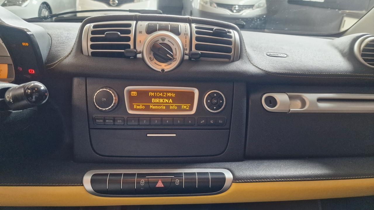 Smart ForTwo 1000 52 kW MHD coupé passion