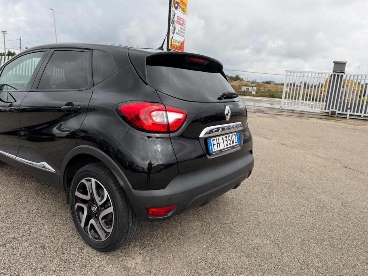 RENAULT CAPTUR 1.2 TCE EDC FULL INTENS MY17