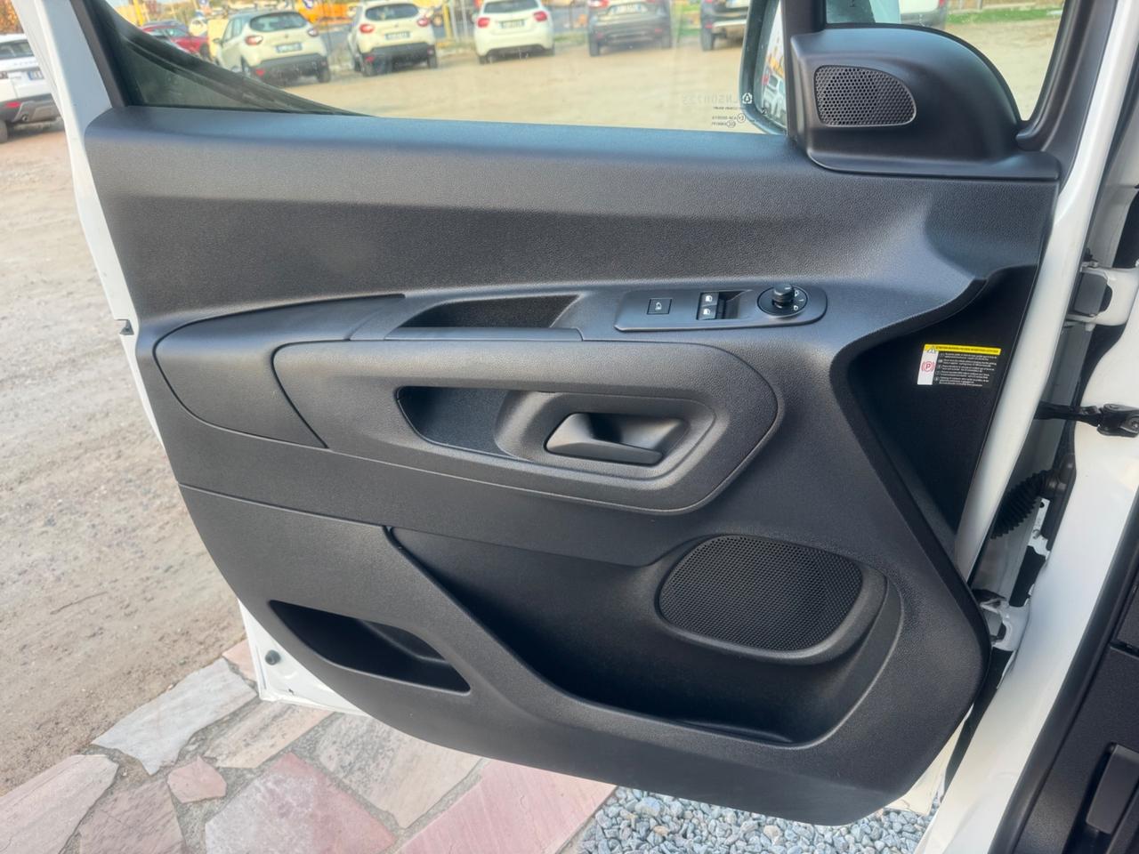 Opel Combo Cargo 1.6 Diesel 100CV S&S PC 650kg Edition