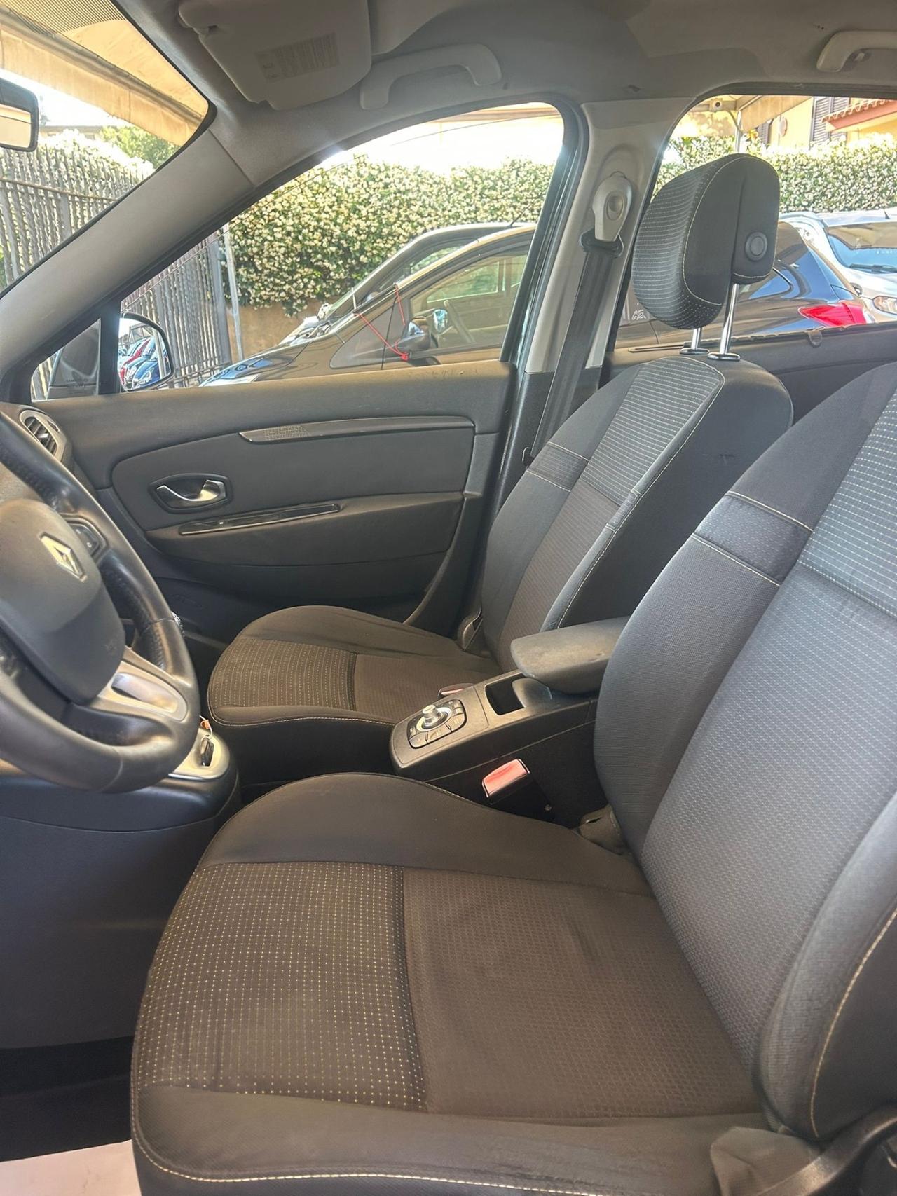 Renault Scenic Scénic X-Mod 1.5 dCi 110CV Dynamique