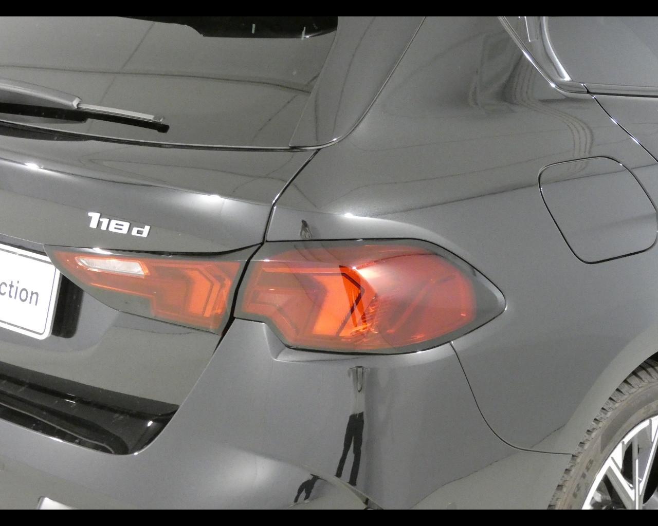 BMW Serie 1 (F70) - 118d MSport Pro