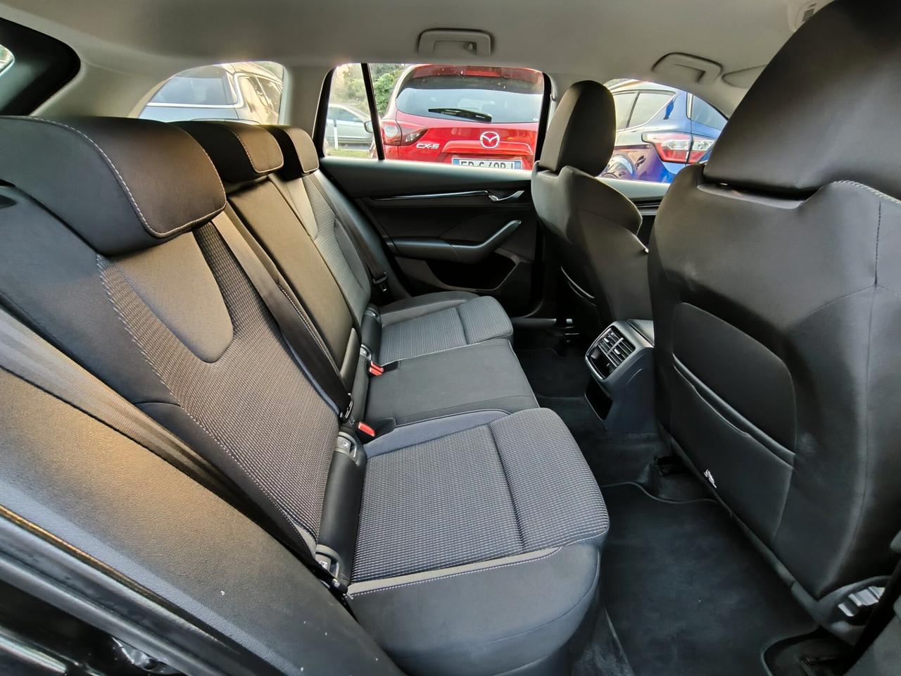 Skoda Octavia 2.0 TDI EVO SCR DSG Wagon Executive