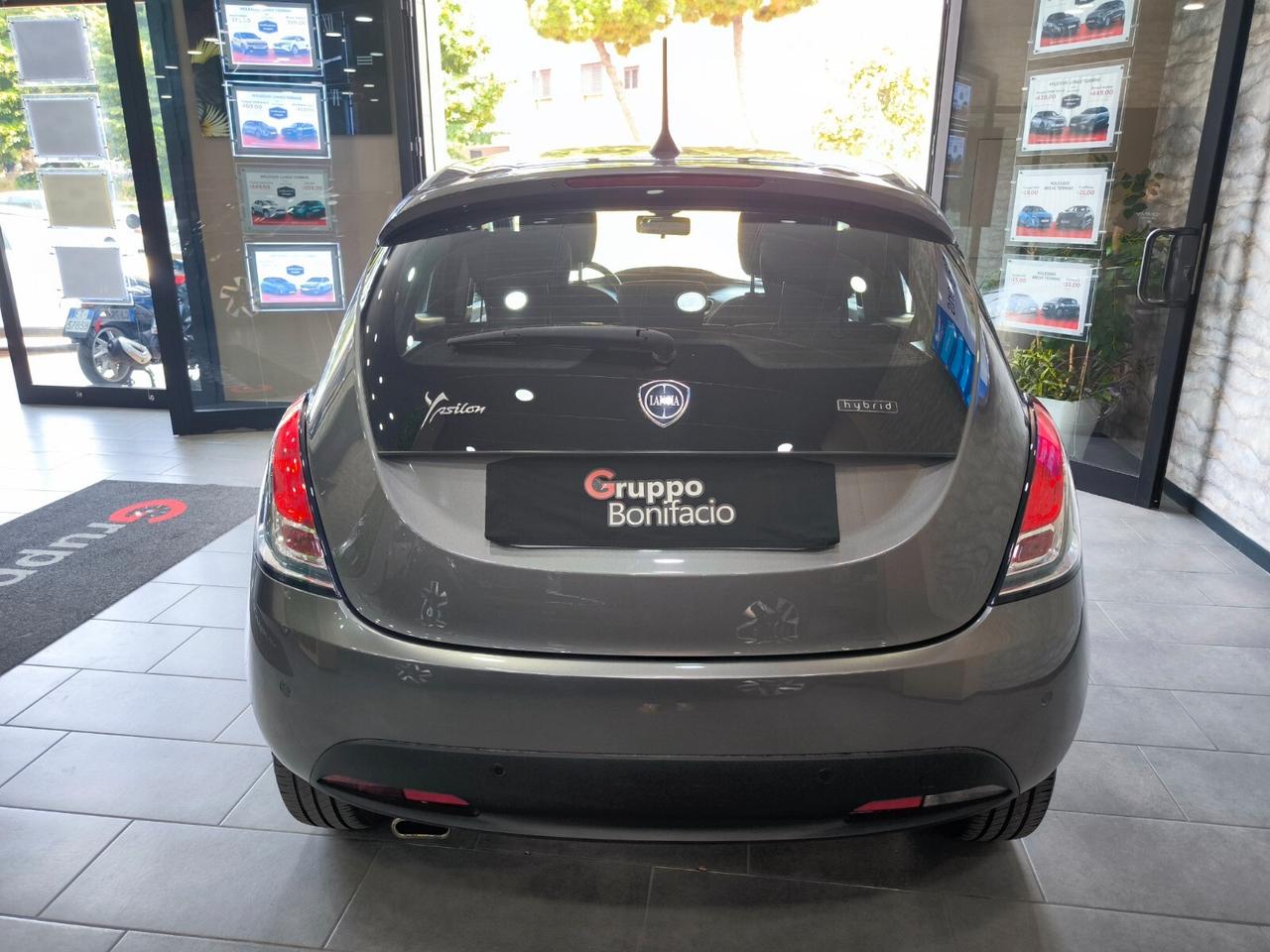 Lancia Ypsilon 1.0 FireFly 5 porte S&S Hybrid Ecochic Gold