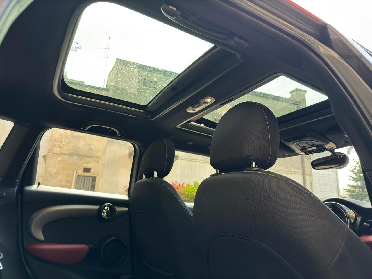 Mini 1.5 Cooper D 116 cv