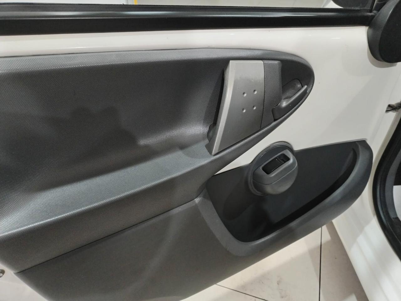 Peugeot 107 1.0 68CV 5p. Plaisir