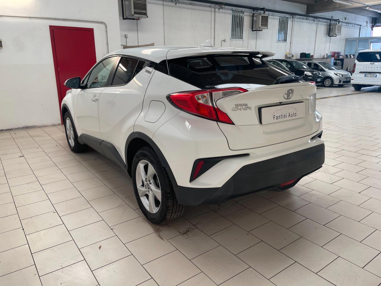 Toyota C-HR Active 1.2 2wd-Ok Neopatentati-LEGGI SOTTO