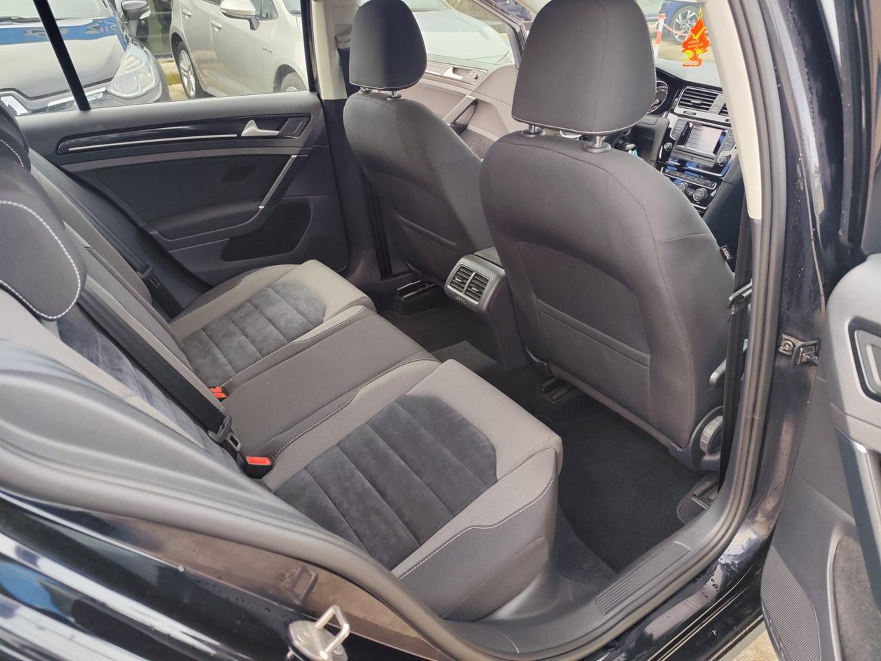 Volkswagen Golf 1.6 TDI 110 CV 5p. Highline BlueMotion Technology