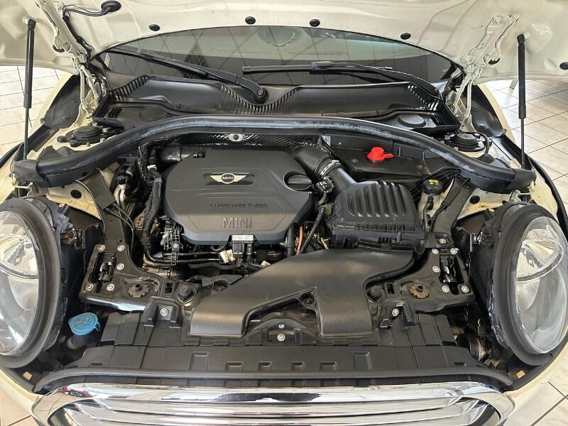 MINI Mini Clubman (F54) Mini 2.0 Cooper D Busi...