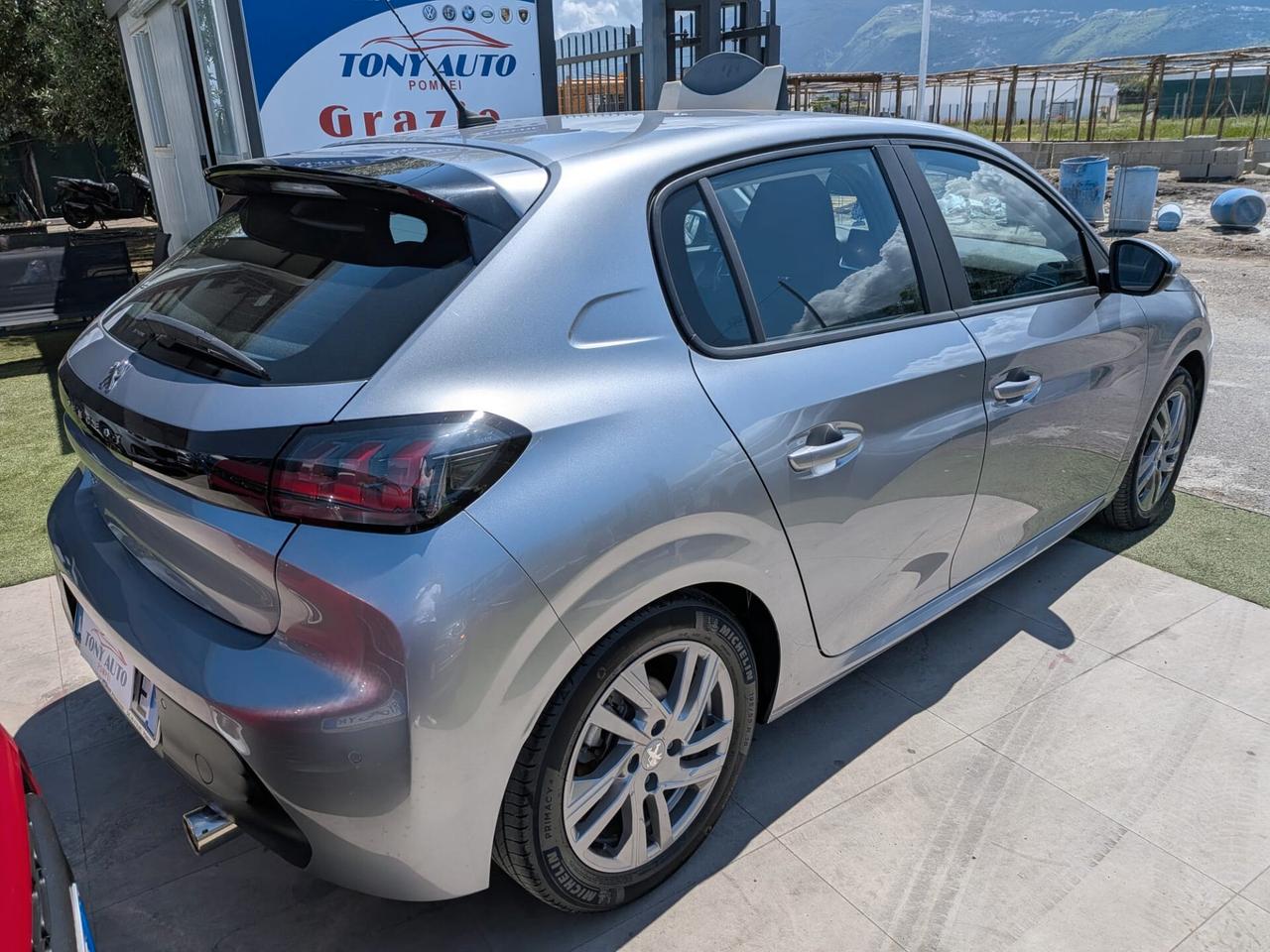 Peugeot 208 PureTech 100 Stop&Start EAT8 5 porte Allure