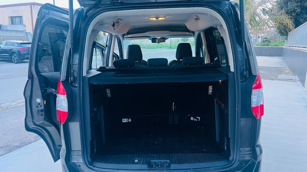 Ford Tourneo Courier 1.5 TDCI 95 CV Titanium